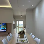 Willa Tea Residence, Gjiri I Lalzit Delux *