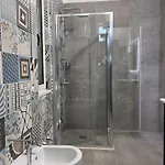 Tea Residence, Gjiri I Lalzit Delux Willa *