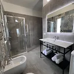 Tea Residence, Gjiri I Lalzit Delux Willa