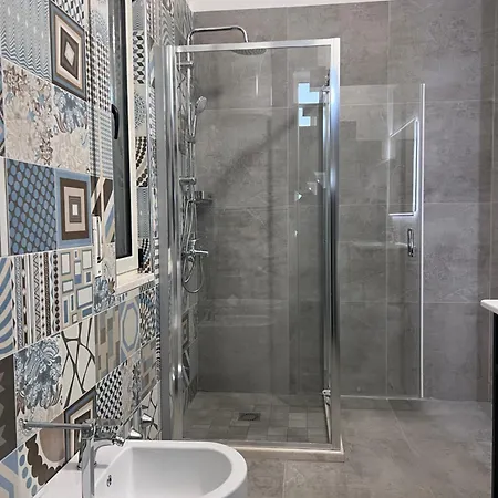 Tea Residence, Gjiri I Lalzit Delux 빌라 *