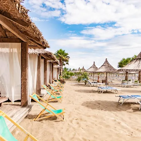 别墅 Tea Residence, Gjiri I Lalzit Delux *