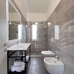 Tea Residence, Gjiri I Lalzit Delux فيلة